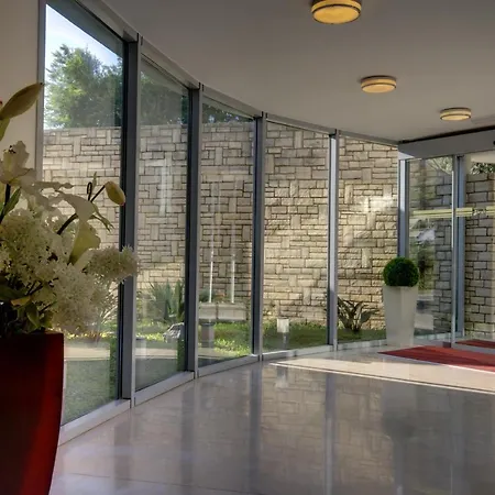 Quercus ホテル 4*