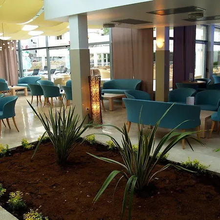Quercus Hotell 4*