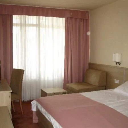 ホテル Quercus 4*