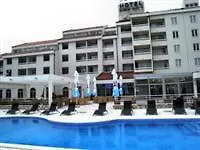 Quercus 4* ドルヴェニク