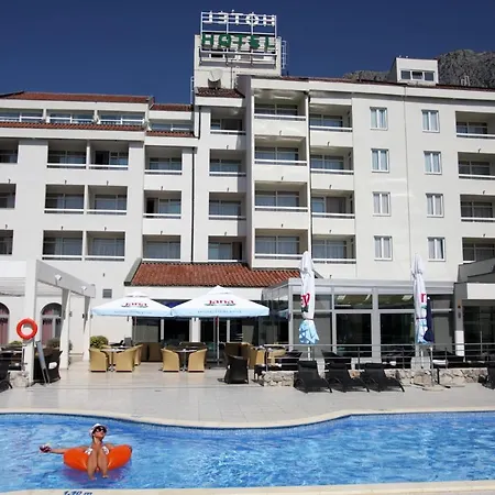Quercus Hotel Drvenik (Split-Dalmatia)