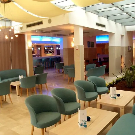 Quercus Drvenik (Split-Dalmatia)