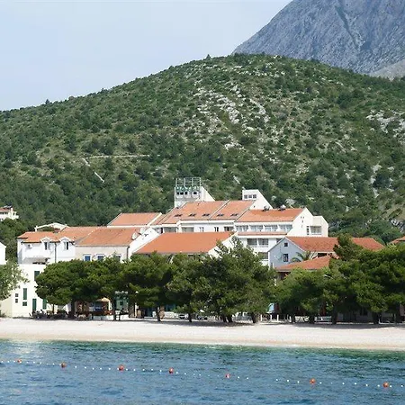 Szálloda Quercus Drvenik